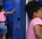 
                  BBB 26: Milena escuta conversa atrás da porta e se revolta com aliada