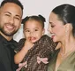 
                  Filha de Neymar surge em raro momento religioso e encanta web
