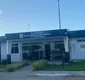 
                  Homem é preso suspeito de matar pai e madrasta em Alagoinhas