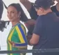 
                  Ivete Sangalo surge em trio em Salvador e causa alvoroço com fãs