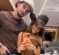 
                  Maiara faz carta aberta para novo namorado com álbum raro