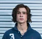 
                  O Rei da Internet: João Guilherme vive hacker em filme sobre golpes