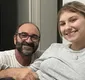 
                  Pai de Isabel Veloso quebra o silêncio após noivado de Lucas Borbas