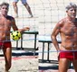 
                  Renato Gaúcho curte folga do Vasco na praia e físico impressiona; veja