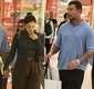 
                  Sophie Charlotte e Xamã surgem de mãos dadas em dia de compras no RJ