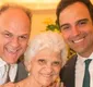 
                  Tadeu Schmidt faz forte desabafo e reflete mortes de mãe e irmão