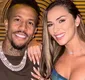 
                  Tainá Militão exalta assunto sensível em casamento com Éder Militão