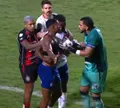 Leitura labial de jogadores no Ba-Vi choca torcida: ‘Bandido’