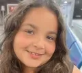 Menina de 9 anos morre após acidente entre motocicleta e caçamba