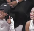 Rayssa Leal e namorada 'se evitam' após beijo em conquista de título