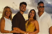 Carla Perez e Xanddy roubam a cena no pré-casamento do filho; VÍDEO