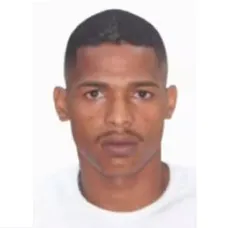 Integrante do 'Baralho do Crime' morre após troca de tiros em operação