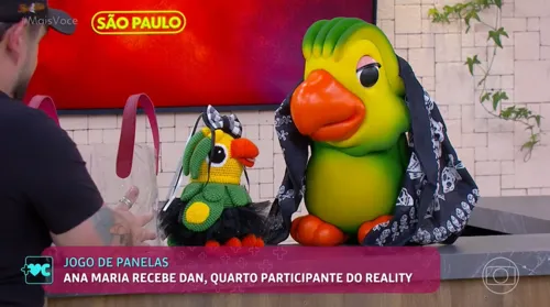 
					Ana Maria Braga ameaça expulsar convidado do Mais Você: 'Se continuar'
				
				