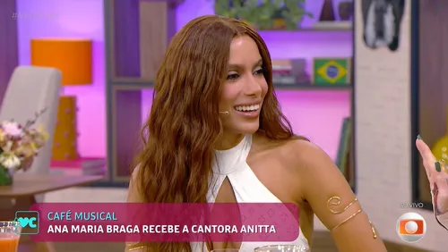 
					Anitta expõe real motivo para ter ficado dez anos sem ir ao Mais Você
				
				