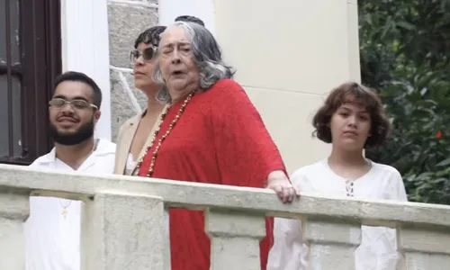 
					Famosos marcam presença em aniversário da mãe de Preta Gil; fotos
				
				