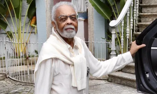
					Famosos marcam presença em aniversário da mãe de Preta Gil; fotos
				
				