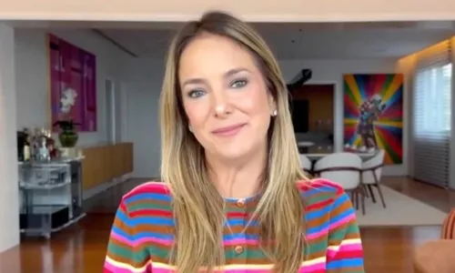 
					Ticiane Pinheiro revela pedido inusitado à Globo: 'Vou dar conta?'
				
				