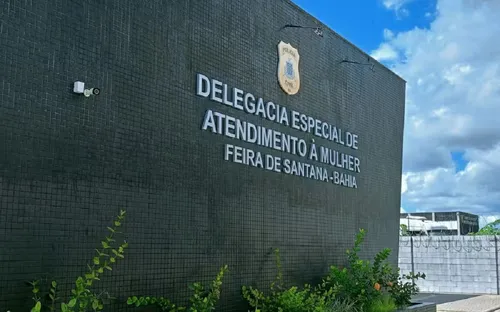 
					Preso suspeito de esfaquear ex 14 vezes por não aceitar término na BA
				
				