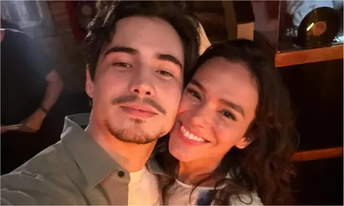 
					Danilo Mesquita evita fotos em show de Anitta após rumores de affair
				
				