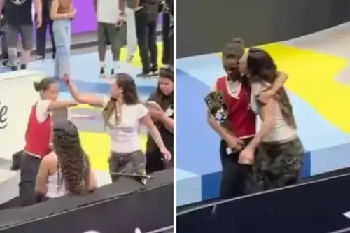 
					Rayssa Leal e namorada 'se evitam' após beijo em conquista de título
				
				