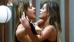 
					Relembre as maiores brigas com cusparada de A Fazenda; Andressa Urach Carol Lekker e mais
				
				