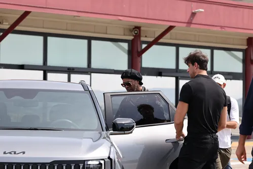 
					Ronaldinho Gaúcho volta ao futebol e é anunciado por clube da Itália
				
				