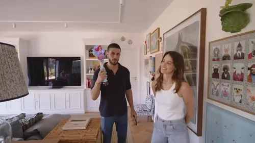 
					Vivendo em 'muquifo' em Quem Ama Cuida, Chay Suede tem mansão luxuosa
				
				