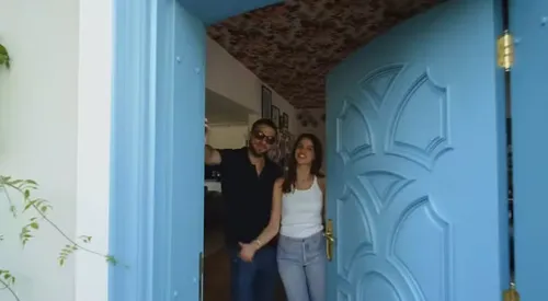 
					Vivendo em 'muquifo' em Quem Ama Cuida, Chay Suede tem mansão luxuosa
				
				