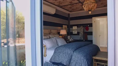 
					Vivendo em 'muquifo' em Quem Ama Cuida, Chay Suede tem mansão luxuosa
				
				