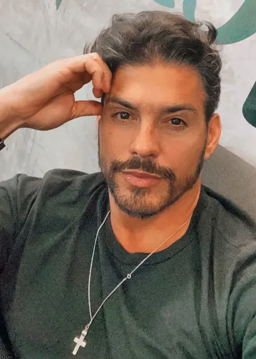 
					A Fazenda: veja como estão 10 galãs da história do reality show da Record
				
				