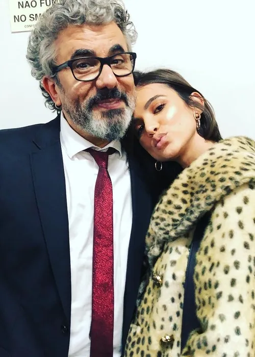 
					Acerte ou Caia!: pai de Manu Gavassi derruba Eleandro Passaia e rivais
				
				