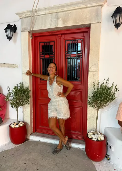 
					Ivete Sangalo ganha mensagem amorosa de Tiago Maia em foto de biquíni
				
				