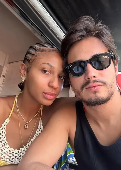 
					Quem é Danilo Mesquita, novo amor de Anitta e ex de Bruna Marquezine
				
				