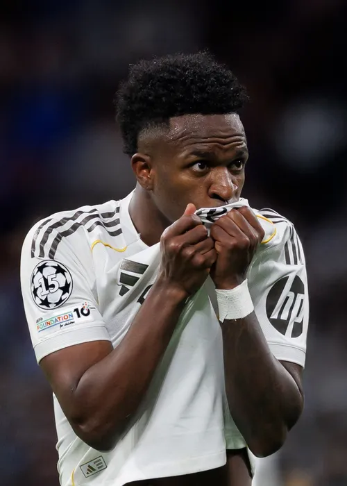 
					Virginia reage à renovação de Vini Jr com o Real Madrid
				
				