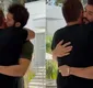 
                  João Guilherme faz surpresa para Leonardo após faltar em aniversário