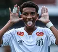 Filho de Robinho, Robinho Jr deixa o Santos após confusão com Neymar; jogador vai para fora do Brasil
