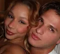 Flávia Saraiva surpreende ao se declarar para Felipe Carneiro e assumir romance