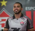 Jair Ventura pede Lucas Arcanjo, goleiro do Vitória, na Seleção Brasileira; relembre ex-Vitória que defenderam o Brasil