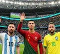 O contraste no adeus de três craques se mostra diante do espelho