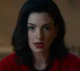 'Verity', filme com Anne Hathaway e Dakota Johnson, adapta o romance de Colleen Hoover