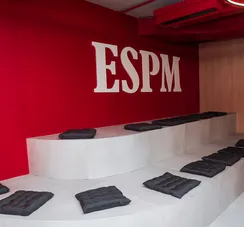 ESPM Bahia lança cursos rápidos para acompanhar IA, creator economy e novos modelos de mídia