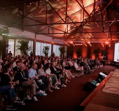 Fórum CEO Brasil reúne lideranças da ABRH e Rede Bahia na Praia do Forte