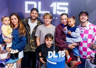 Neymar abre álbum de fotos para comemorar aniversário de filho; veja