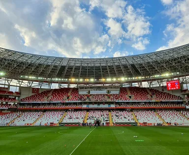 SAFs, reforma tributária e liga única vão redesenhar o futebol