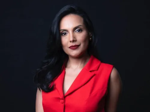 
					A Fazenda 18: Márcia Dantas recebe convite e deve encarar 'inimiga'
				
				