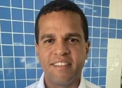 
					Candidato a deputado estadual na Bahia é detido durante motociata
				
				