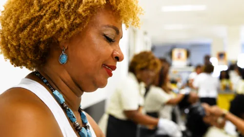 
					Cinco mulheres que cuidam de outras mulheres em Salvador
				
				