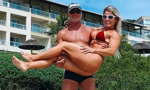 
					Conheça Cristianne, esposa do ator Kadu Moliterno, que bomba como musa do Only Fans
				
				