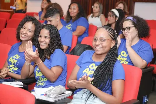 
					Enem 2026: Salvador abre inscrições para mega aulão gratuito
				
				