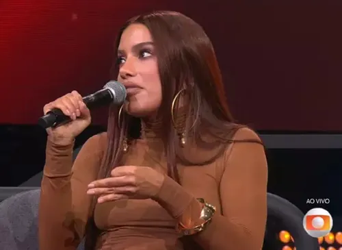 
					Estrelas da Casa: Anitta causa e alfineta áudio e figurinos
				
				